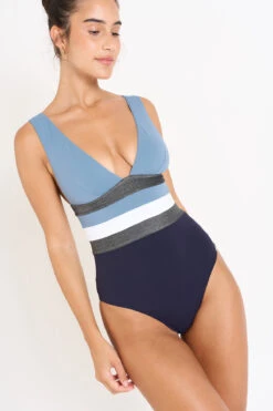 MAILLOT 1 PIECE Bleu NICOLE TAMARINDO 8 MAILLOT 1 PIECE Bleu NICOLE TAMARINDO -Plage Femme 24E NICOLE TAMARIND 14H06 DEV1