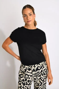 TSHIRT Noir YALDA VARGAS